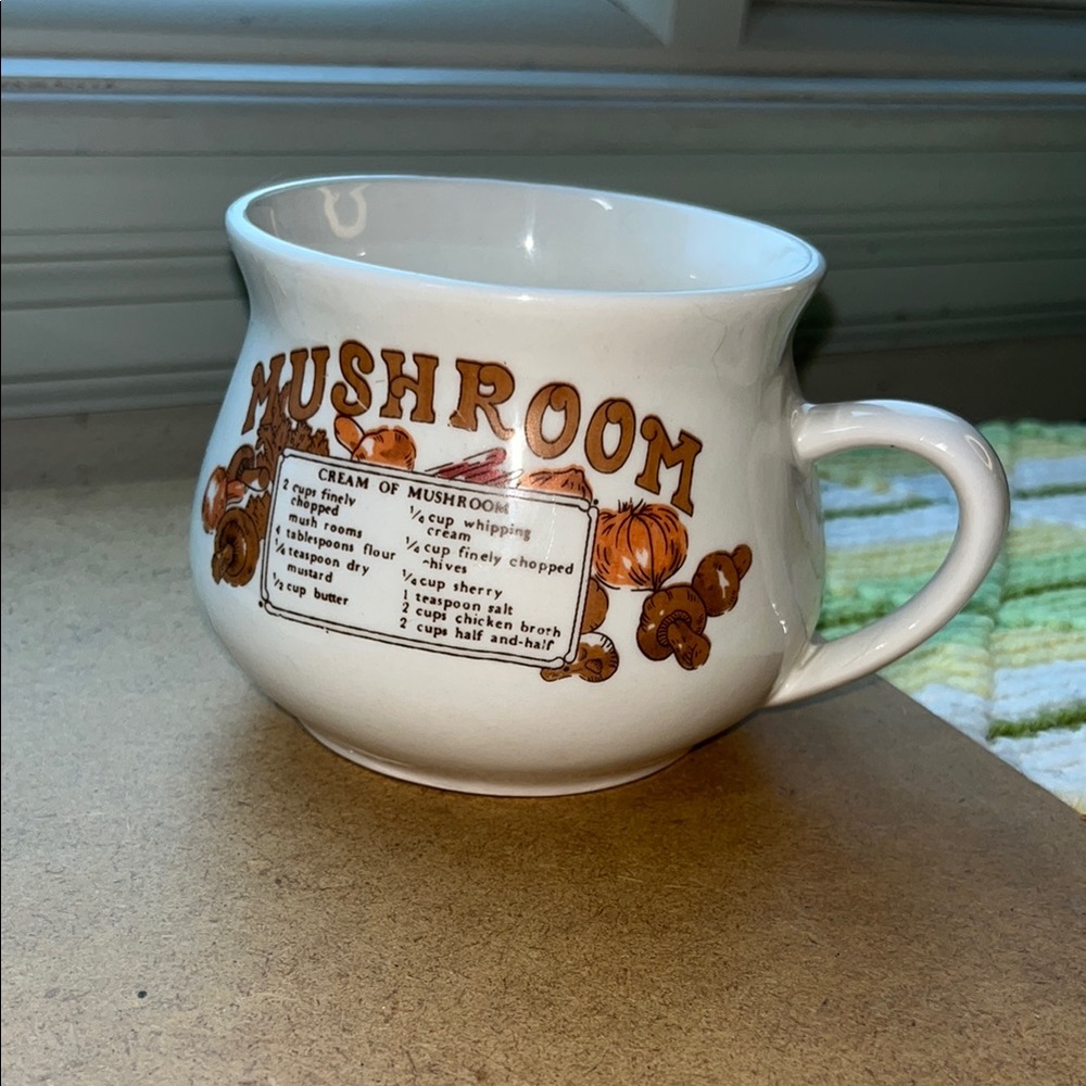 Vintage Mushroom Recipe Mug - White and Brown‎